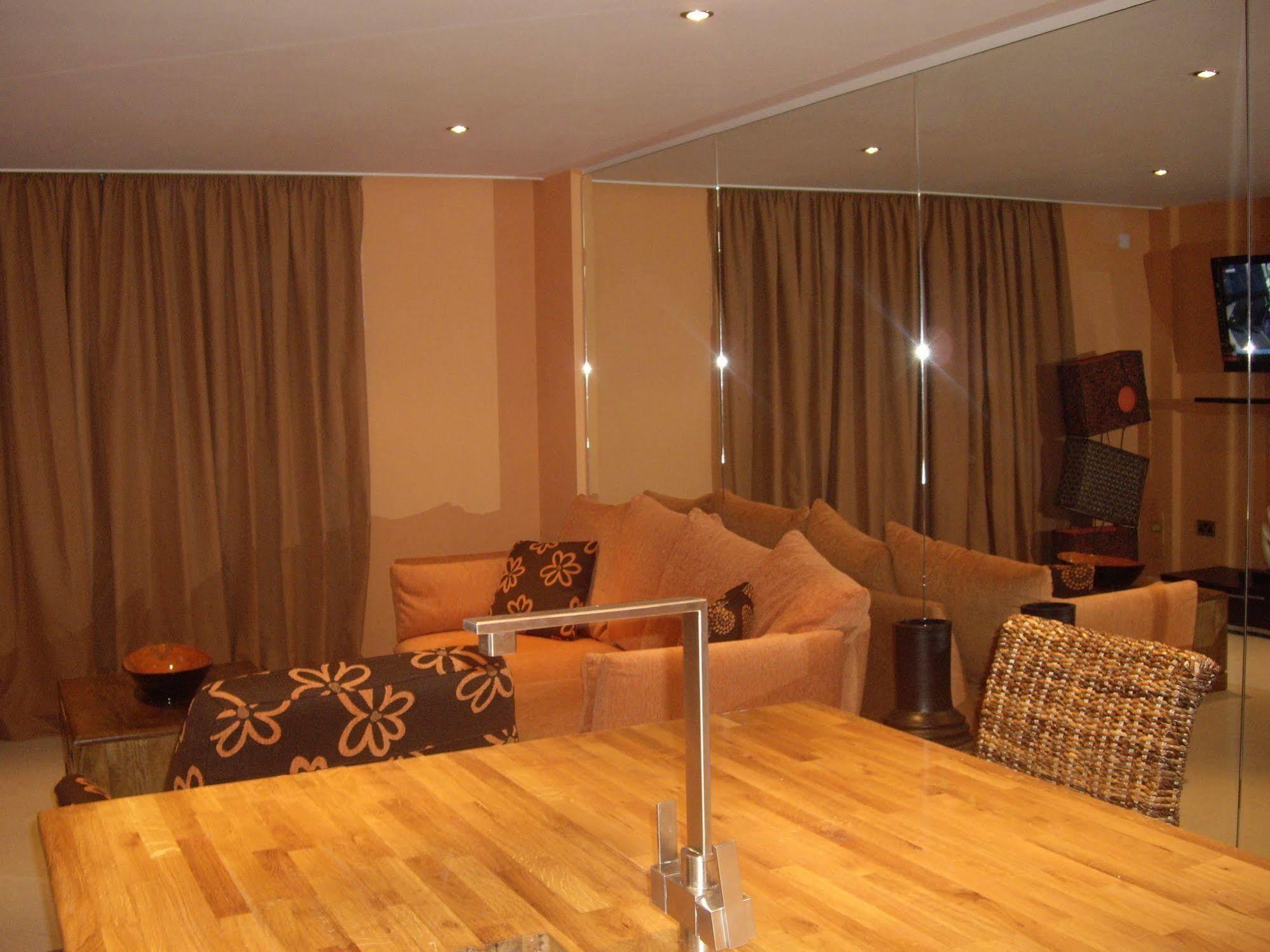 Portland Apartments Cheltenham Luaran gambar